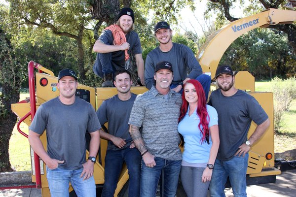 We are constantly raising the standard in tree care - Well cared trees are not only attractive but can add considerable value to your property. Hiring an ISA Certified arborist to care for your investment should not be taken lightly – your trees deserve the best care available. At Cedar Park Tree Experts you won't have to deal with a 'contracted salesman'. You will deal directly with Arlen and Ashley Fisher. We are constantly raising the standard in tree care - Well cared trees are not only attractive but can add considerable value to your property. Hiring an ISA Certified arborist to care for your investment should not be taken lightly – your trees deserve the best care available. At Cedar Park Tree Experts you won't have to deal with a 'contracted salesman'. You will deal directly with Arlen and Ashley Fisher.