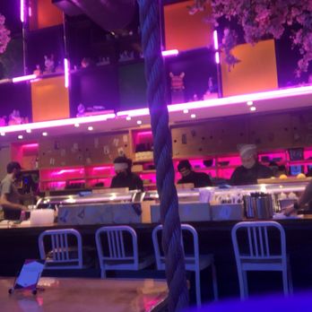Lucky Robot Restaurant - Sushi Bars Near Me - Austin, Texas Lucky Robot Restaurant - Sushi Bars Near Me - Austin, Texas