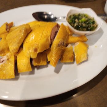King Restaurant & Bar - Cold ginger chicken - Bars Near Me - Honolulu, Hawaii