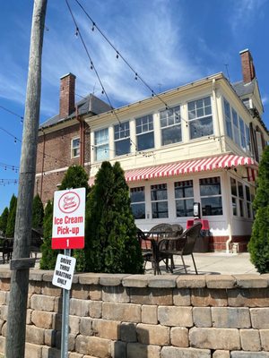 Cruze Farm Ice Cream - East Knoxville by null