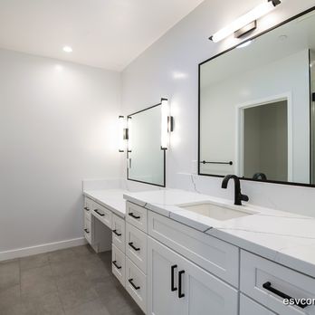ESV Prime Construction Specialists - Master Bath, bidet, toilet and separate stall shower - Architects Near Me - Los Angeles, California ESV Prime Construction Specialists - Master Bath, bidet, toilet and separate stall shower - Architects Near Me - Los Angeles, California
