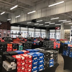 Shoe Palace - Shoe Palace