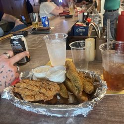 The Brown Jug Tavern - Catfish and fried pickle spears.