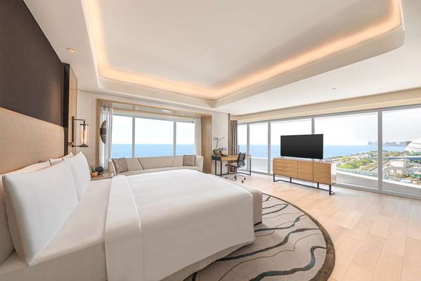 Conrad Manila by null