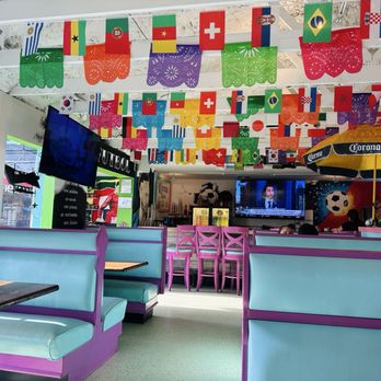 No Manches Wey - Inside - Mexican Near Me - Orange Park, Florida No Manches Wey - Inside - Mexican Near Me - Orange Park, Florida