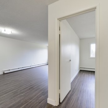 Castle Court - Apartments Near Me - Edmonton, Alberta Castle Court - Apartments Near Me - Edmonton, Alberta