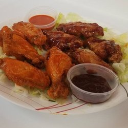 Amasi Kitchen & Hookah Lounge - Wings Half/Half BBQ/HOT