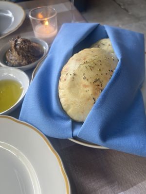 Gus and Marty's by null