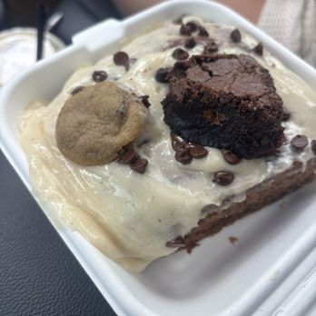 Mav's Top Buns - Brookie - Bakeries Near Me - Middletown Township, New Jersey