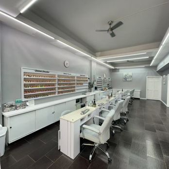 Nail Bar - Nail Salons Near Me - West Hempstead, New York