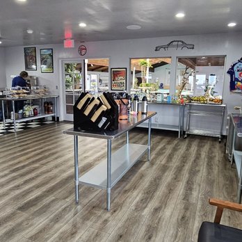 Coast Riders Inn - continental breakfast 7:30 to 10:00 - Hotels Near Me - San Simeon, California Coast Riders Inn - continental breakfast 7:30 to 10:00 - Hotels Near Me - San Simeon, California