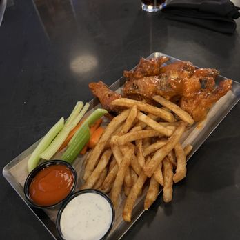 WSKY Stadium - Buffalo wings with fries - Sports Bars Near Me - Las Vegas, Nevada WSKY Stadium - Buffalo wings with fries - Sports Bars Near Me - Las Vegas, Nevada