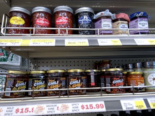 Pukalani Superette by null