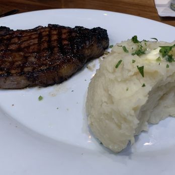 Paul Martin's American Grill - Prime rin with mash potatoes - New American Near Me - El Segundo, California Paul Martin's American Grill - Prime rin with mash potatoes - New American Near Me - El Segundo, California