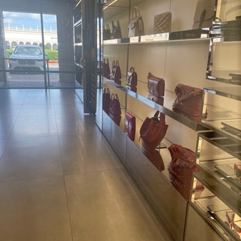 Saint Laurent Paris - Leather Goods Near Me - San Marcos, Texas Saint Laurent Paris - Leather Goods Near Me - San Marcos, Texas