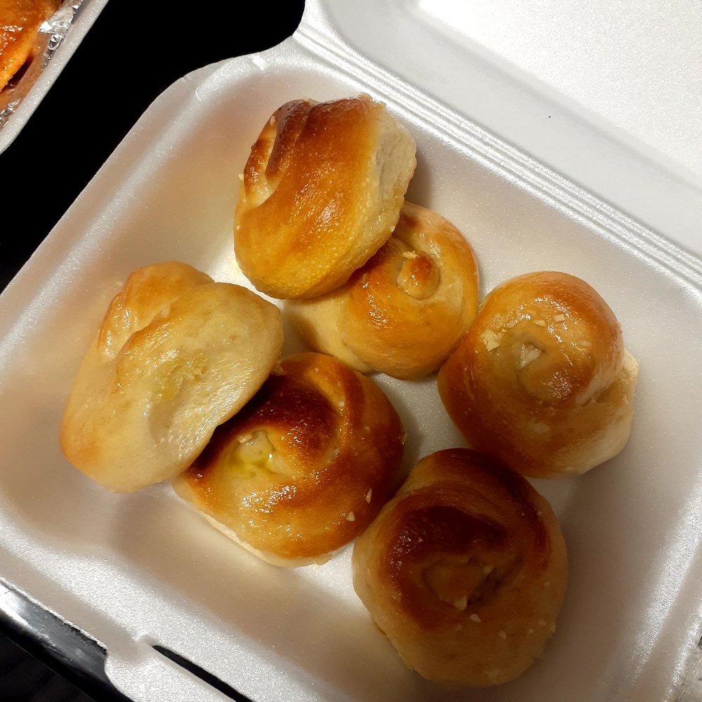Gianna's Pizza Center - Garlic knots - Pizza Near Me - Plantation, Florida