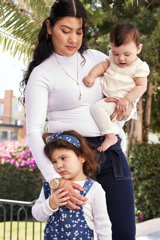 Aviva Family and Children's Services - child therapist in Los Angeles, CA