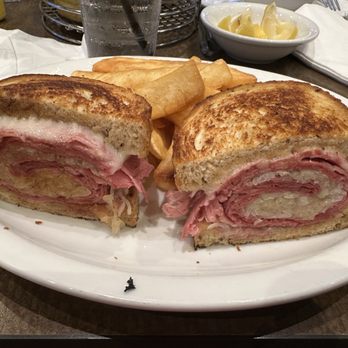 TooJay’s Deli - Bakery - Restaurant - Reuben - American Near Me - Dania Beach, Florida