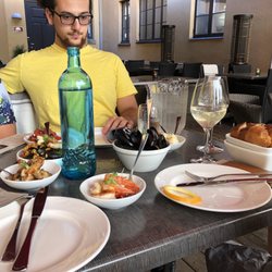 Bakgården Bar og Spiseri