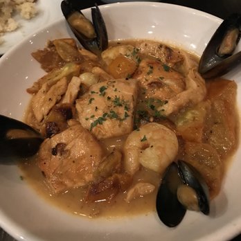 Fish Market Bar and Grill - Seafood Cioppino, except this is not cioppino. Where's the broth? - Seafood Near Me - Fort Mill, South Carolina Fish Market Bar and Grill - Seafood Cioppino, except this is not cioppino. Where's the broth? - Seafood Near Me - Fort Mill, South Carolina