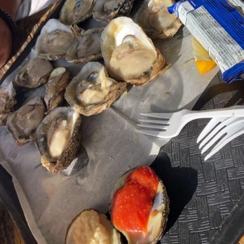 Barnacle Bud's - Oysters - Seafood Near Me - Milwaukee, Wisconsin