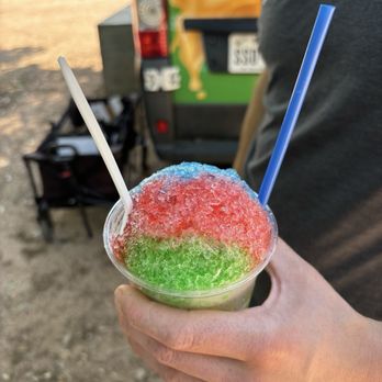 El Deleite Gaspachos - Rainbow snow cone - Food Trucks Near Me El Deleite Gaspachos - Rainbow snow cone - Food Trucks Near Me