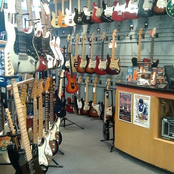 Long & McQuade - Musical Instruments & Teachers Near Me - Winnipeg, Manitoba Long & McQuade - Musical Instruments & Teachers Near Me - Winnipeg, Manitoba