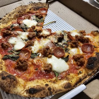 Cafe Oro Di Napoli - Omg so delicious!    Awesome pizza... Meat lovers... - Pizza Near Me - Toronto, Ontario