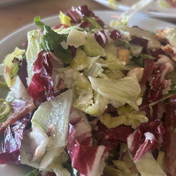 Diavola Pizzeria - Chopped salad - Italian Near Me - Geyserville, California