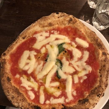 Farina Pizzeria - Margherita pizza - Pizza Near Me - London, XGL Farina Pizzeria - Margherita pizza - Pizza Near Me - London, XGL