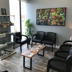 Waterdown Village Chiropractic & Wellness Group - Waiting room
