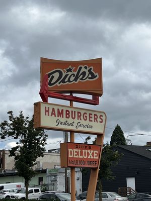 Dick's Drive-In by null