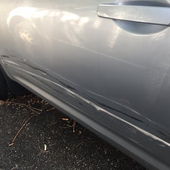 Laszlo's Auto Body & Collision - Huge scratch and dent on the door to the fender - Body Shops Near Me - Middle Village, New York Laszlo's Auto Body & Collision - Huge scratch and dent on the door to the fender - Body Shops Near Me - Middle Village, New York