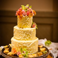 Twigs and Posies - Fresh floral wedding cake