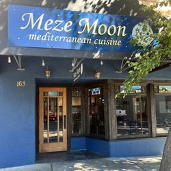 Meze Moon