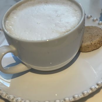 Bar Centro by José Andrés - Cappuccino - Cocktail Bars Near Me - Las Vegas, Nevada Bar Centro by José Andrés - Cappuccino - Cocktail Bars Near Me - Las Vegas, Nevada