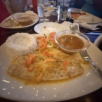 El Nuevo Acuario - Grilled Red Snapper with red beans and rice and salad. - Seafood Near Me - Punta Cangrejo, Puerto Rico El Nuevo Acuario - Grilled Red Snapper with red beans and rice and salad. - Seafood Near Me - Punta Cangrejo, Puerto Rico