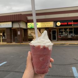 Gelati (Cherry Bordeaux + Vanilla)