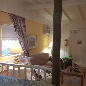 White Gate Court Resort - Cottage #3 - Hotels Near Me - Islamorada, Florida White Gate Court Resort - Cottage #3 - Hotels Near Me - Islamorada, Florida