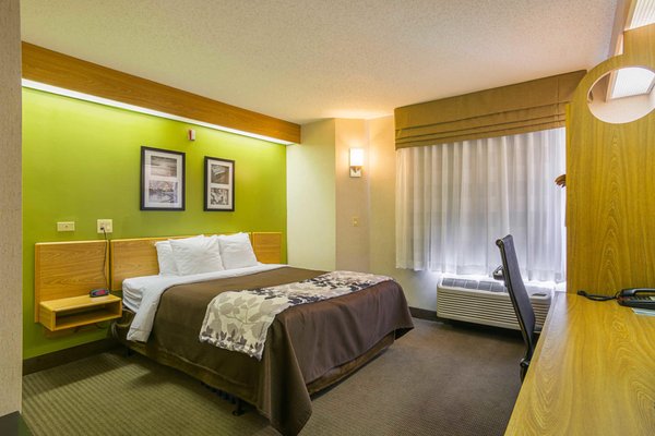 SLEEP INN NEAR GREAT LAKES NAVAL BASE - Updated September 2025 - 28 ...