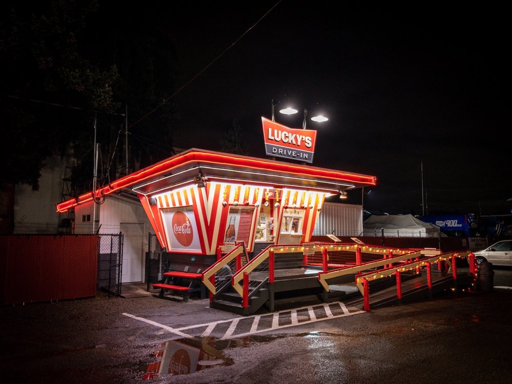 Lucky's Drive In