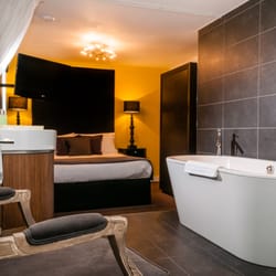 The Light ApartHotel Manchester - Penthouse bedroom