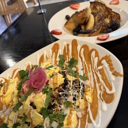 Berry Sweet Kitchen - Breakfast Bowl with Beef barbacoa