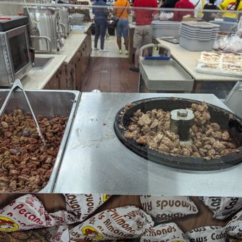 BUC-EE’S - Updated March 2025 - 2820 Photos & 690 Reviews - 2330