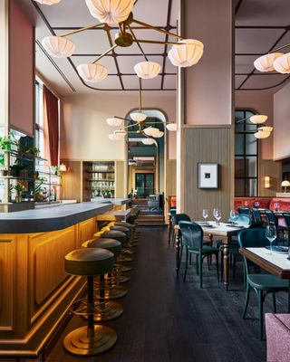 Fidelity Hotel by null