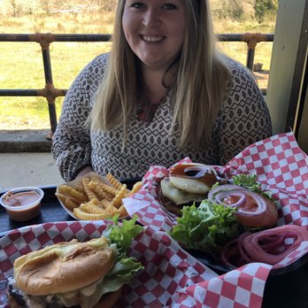 Ruby's Roadside Grill - Cabo Burger, Hawaiian Burger + fries - Burgers Near Me - Seaside, Oregon