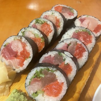 Toyoda Sushi - Rainbow roll - Sushi Bars Near Me - Seattle, Washington Toyoda Sushi - Rainbow roll - Sushi Bars Near Me - Seattle, Washington