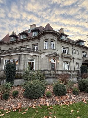Pittock Mansion by null