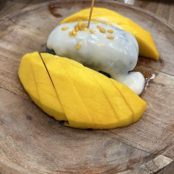 Siam Station - Mango sticky rice - Thai Near Me - Irvine, California Siam Station - Mango sticky rice - Thai Near Me - Irvine, California
