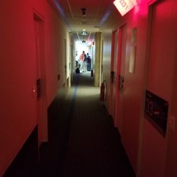 Fast sleep - Avoid staying close to the entrance is very noisy with guests coming in and out